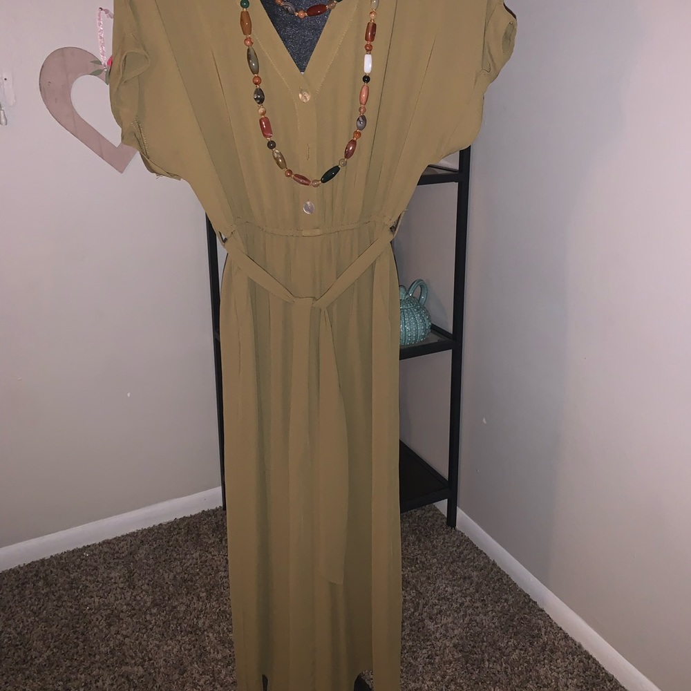 Vine & Love 🫒 green, Med, sold with necklace